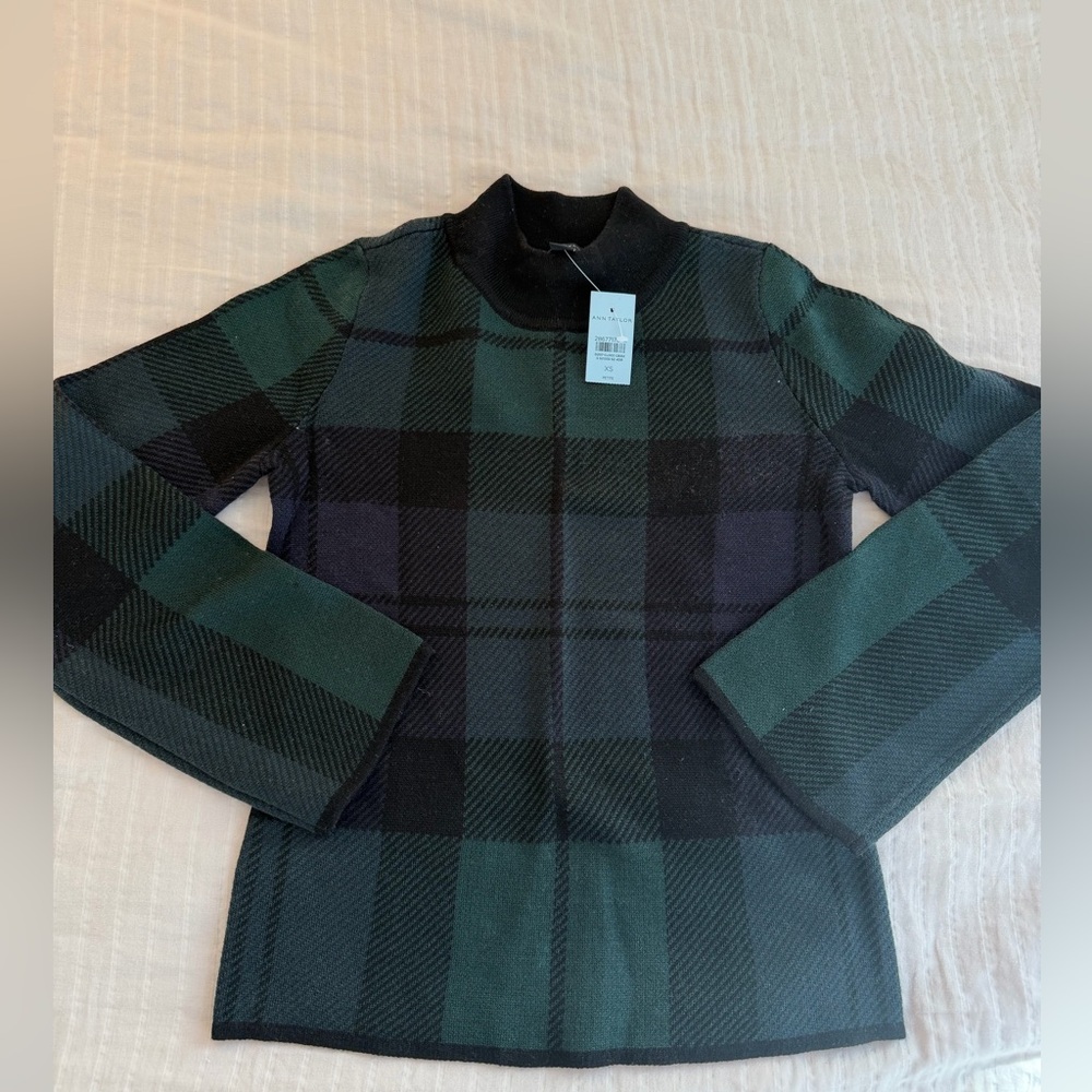 NWT Ann Taylor knit Sweater